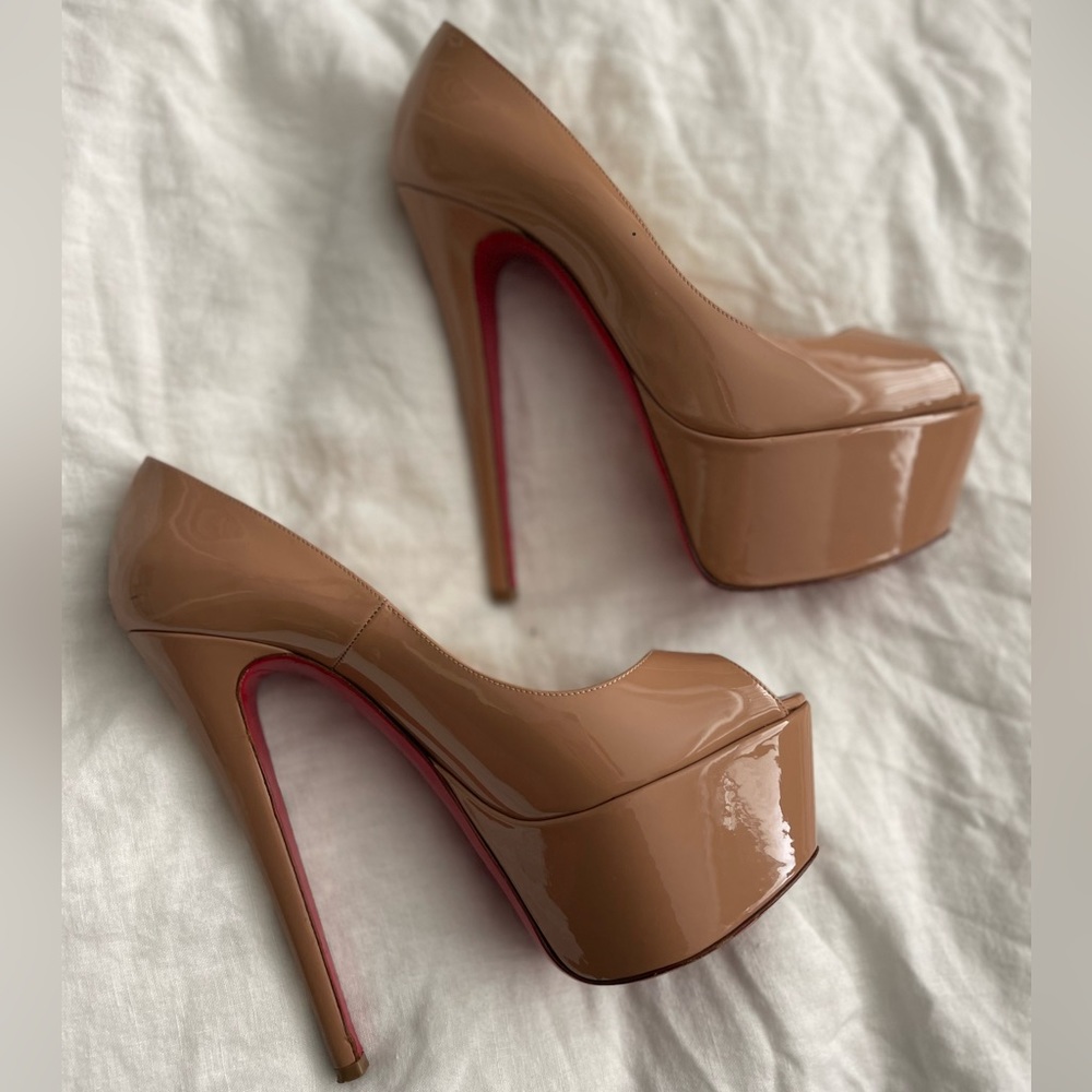 Christian Louboutin - Highness 160 Patent Leather Pumps